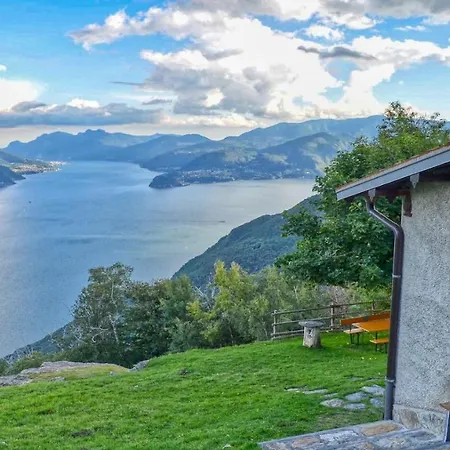 3-bedroom Lake View Casa Della Famiglia * Acquaseria